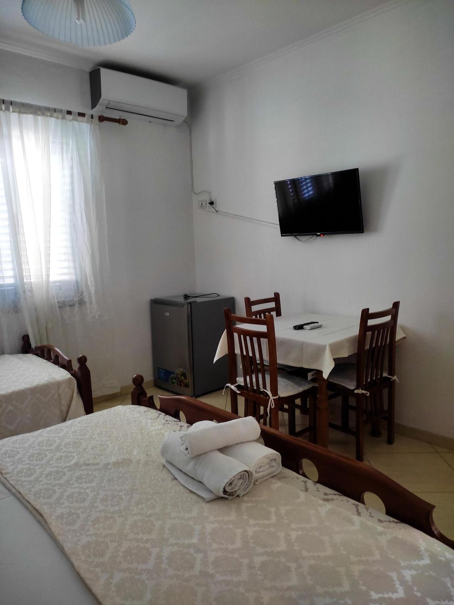 Vila Cikaj Hotel Драч Екстериор снимка